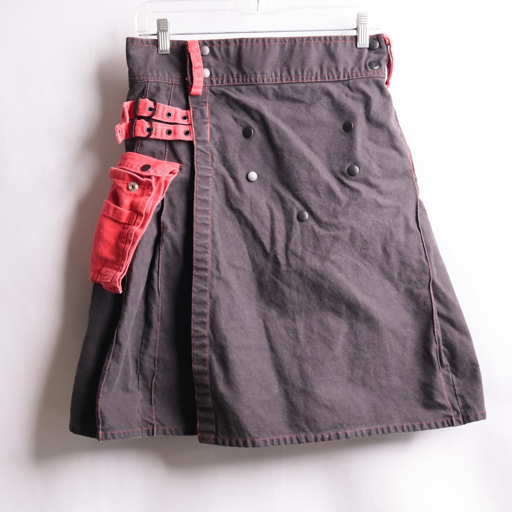 UT Kilts Utility Kilt Black Red Contrast Stitch Cargo Pockets Size 32 Goth Punk
